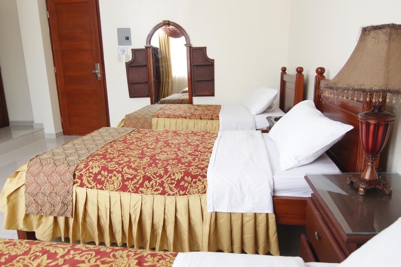 Hotel Versailles Internacional Guayaquil Ngoại thất bức ảnh