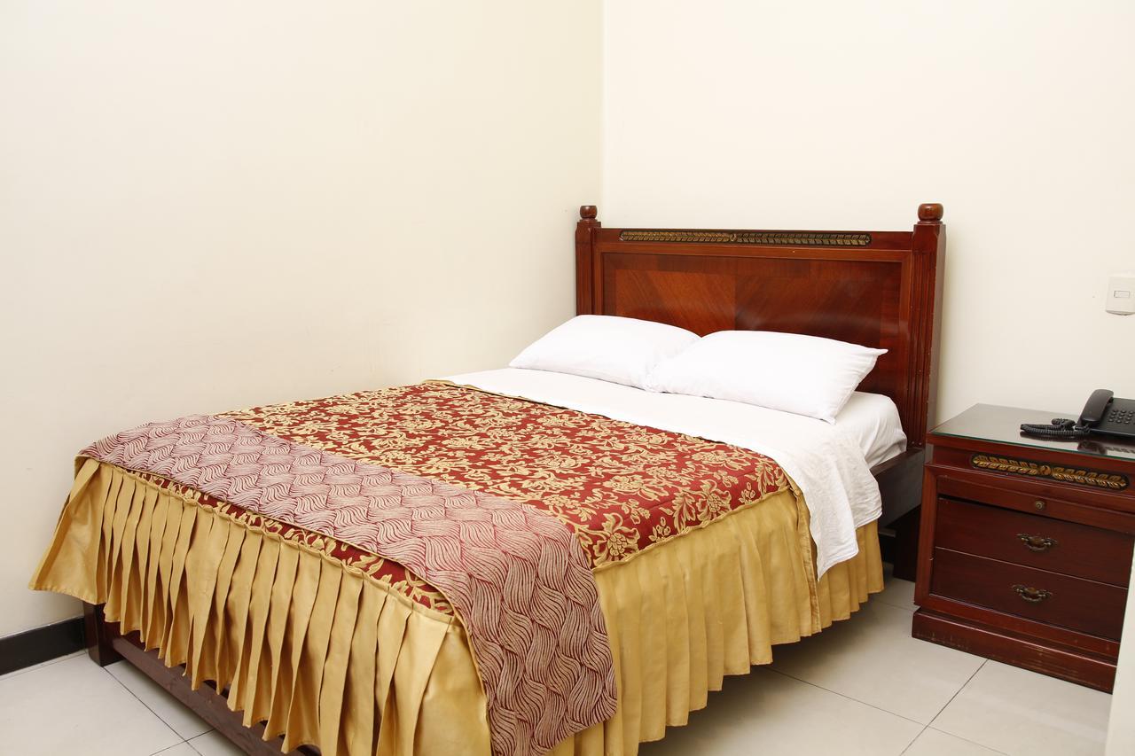 Hotel Versailles Internacional Guayaquil Ngoại thất bức ảnh