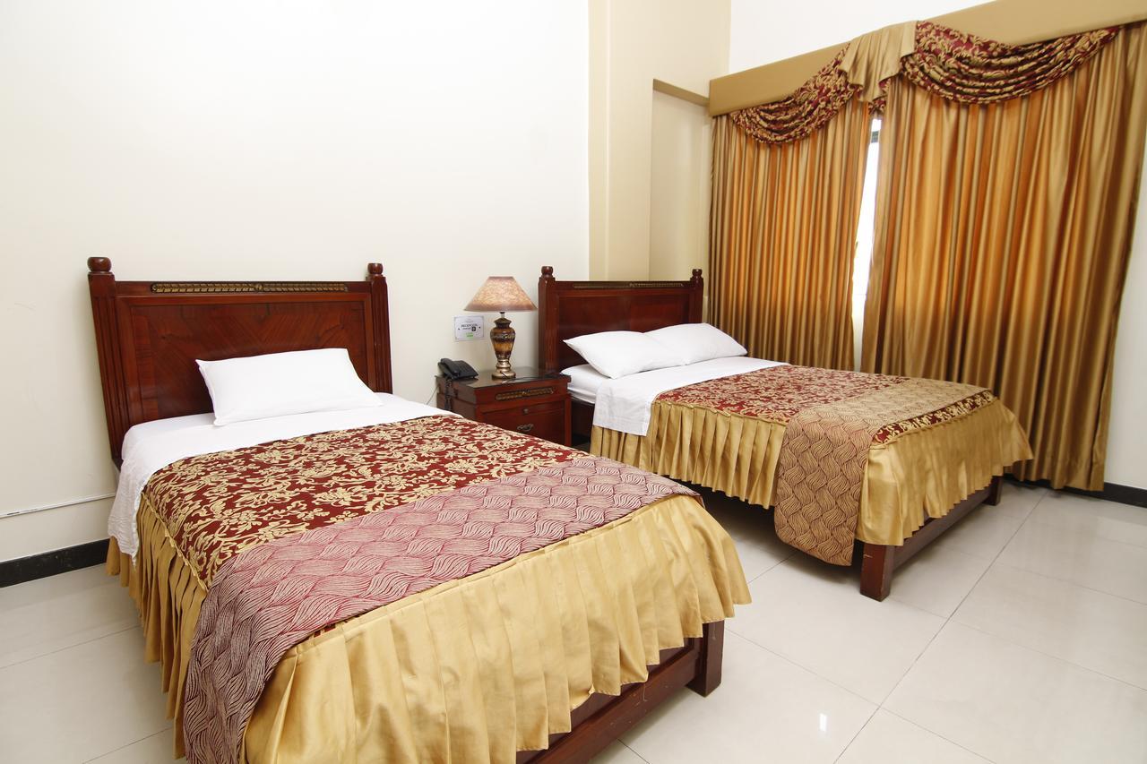 Hotel Versailles Internacional Guayaquil Ngoại thất bức ảnh
