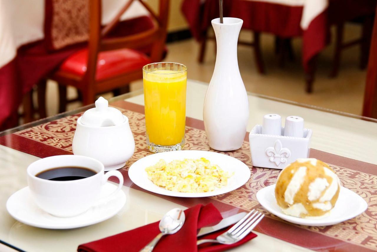 Hotel Versailles Internacional Guayaquil Ngoại thất bức ảnh