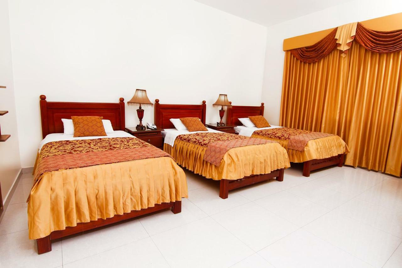 Hotel Versailles Internacional Guayaquil Ngoại thất bức ảnh